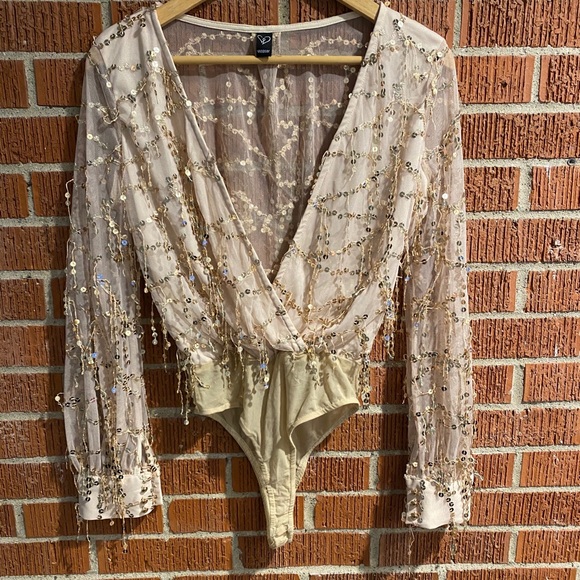 Tops - Champagne sequined bodysuit